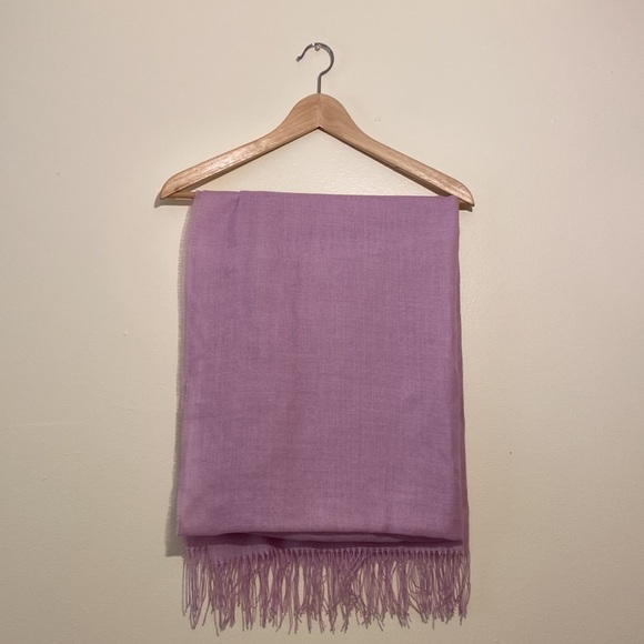 Alicia Adams Alpaca 70%baby alpaca 30%silk wrap -scarf .Perfect condition - Picture 2 of 5